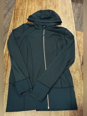 GUC lululemon athletica Green Jacket SIZE 10